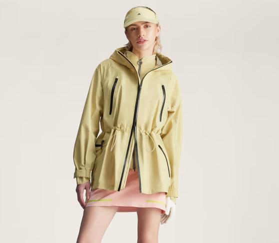 Adidas by Stella McCartney regenjack in de kleur Halo Gold